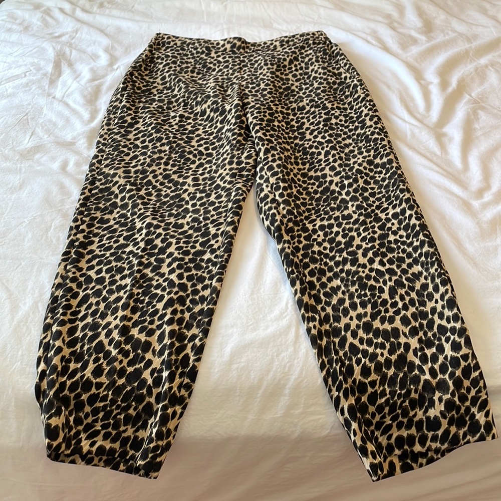 J crew Factory Women’s animal Print Jamie pant.